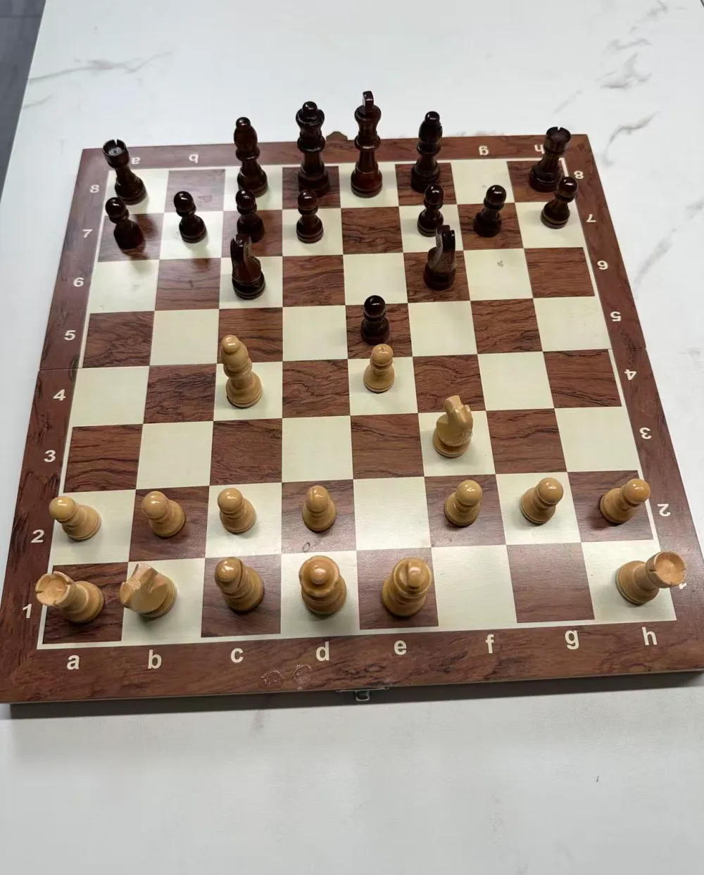 Kimi analyzing Chess board